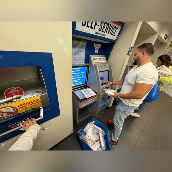 🦋IM LIVE POSH FAMMMM!!!!! - Picture 16 of 16